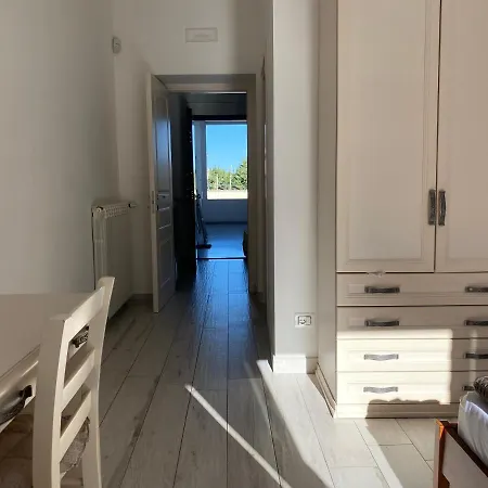 Vesuvius Bed & Breakfast *